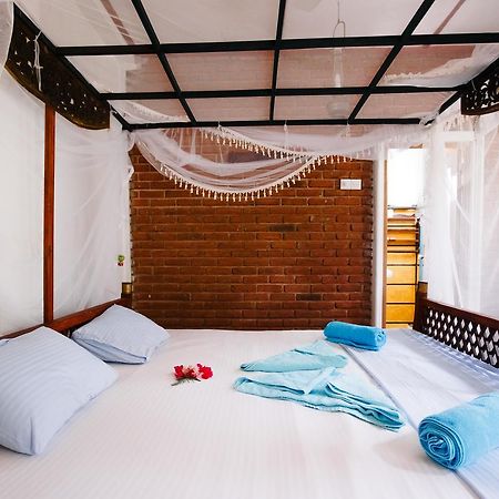 Sunny Family Hotel Unawatuna Zewnętrze zdjęcie